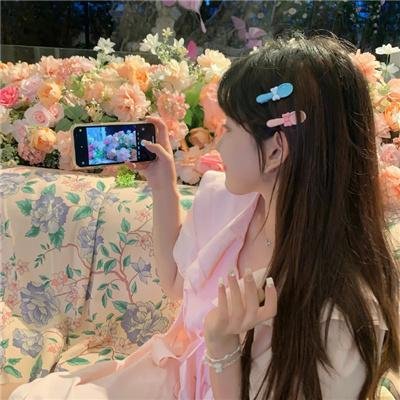 配角