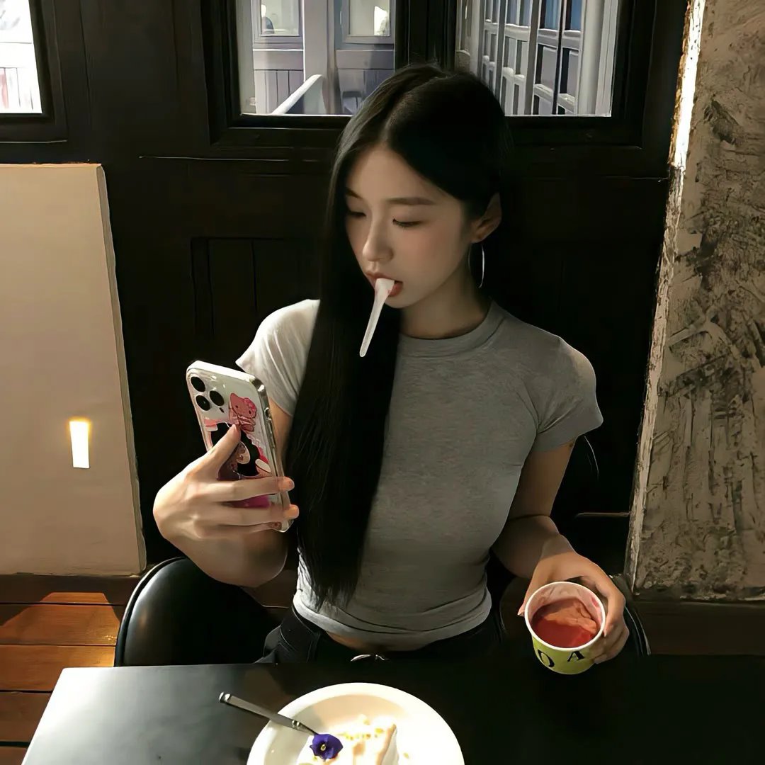 配角